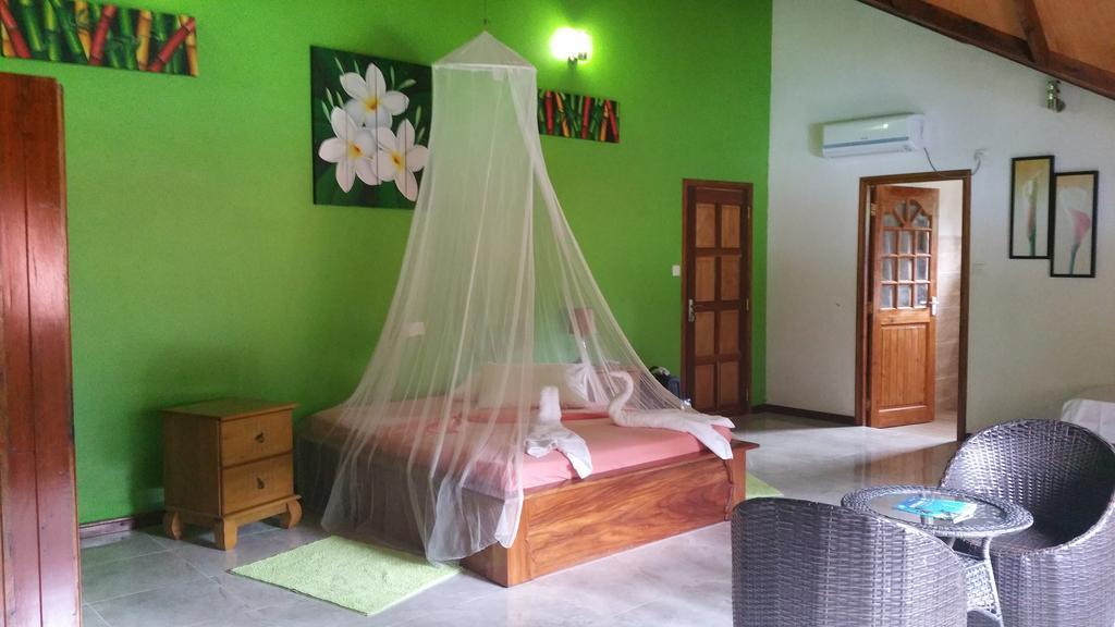 Belle Amie Self Catering Hotel La Digue Exterior photo