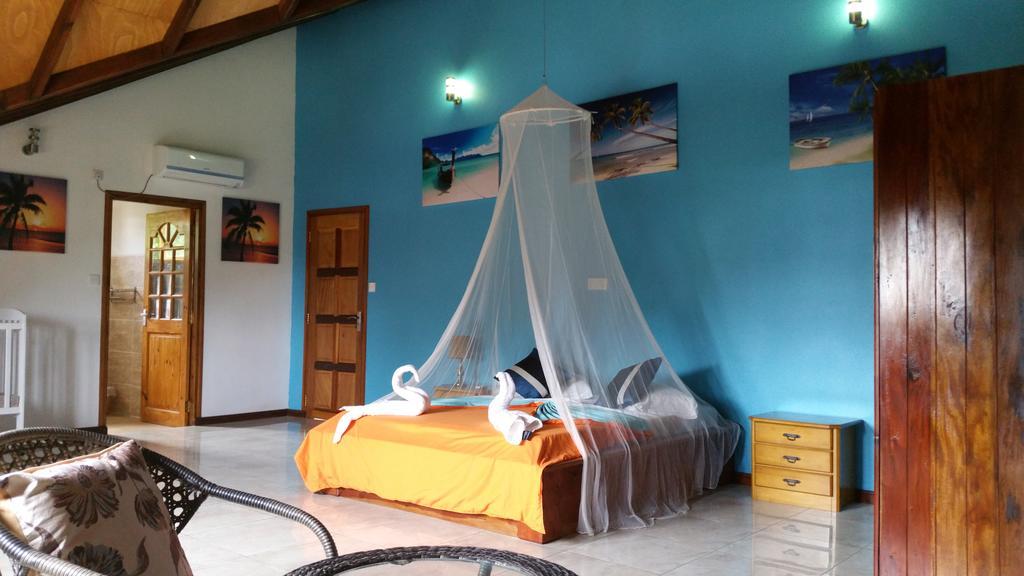 Belle Amie Self Catering Hotel La Digue Exterior photo