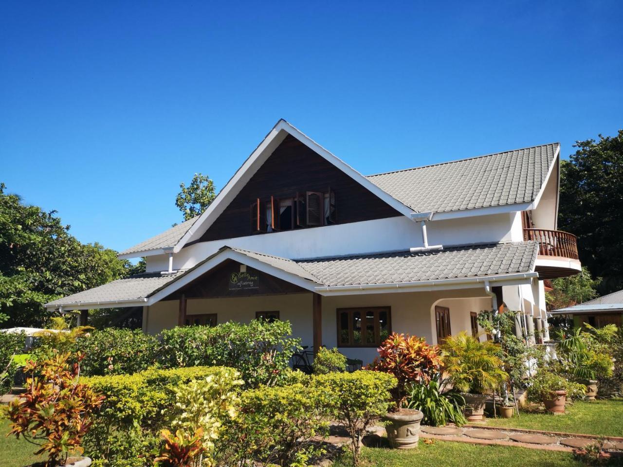 Belle Amie Self Catering Hotel La Digue Exterior photo